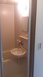 bath1.jpg(10408 byte)